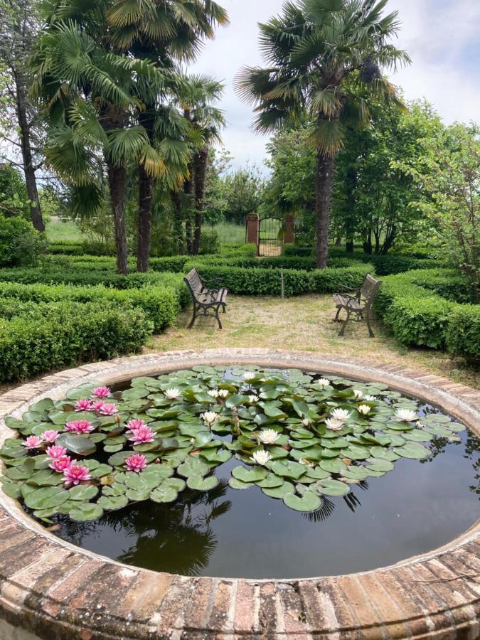 Domaine De Menerque - Petit Chateau Avec Piscine Lisle-sur-Tarn Exterior photo